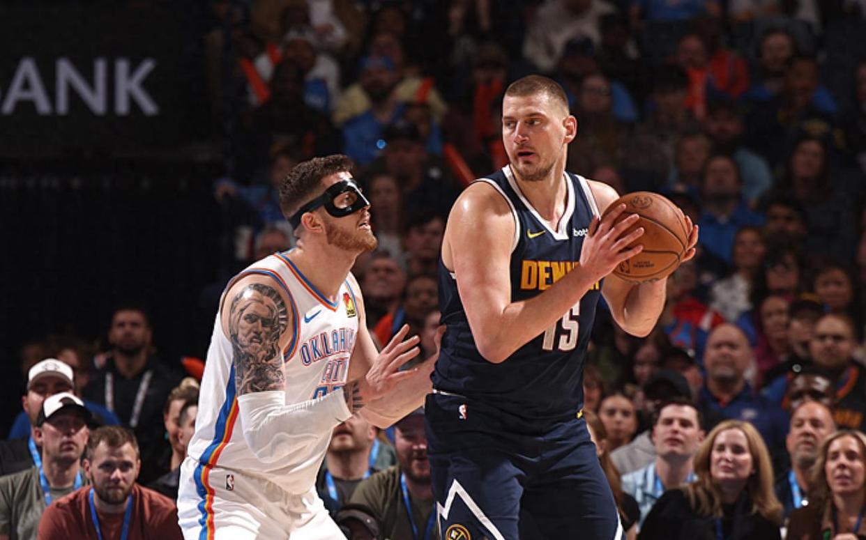 四川队完胜辽宁队，约基奇扛起全队