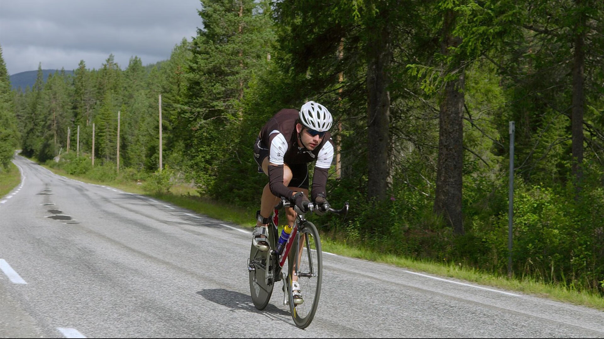 F1新赛季揭幕战之夜,库里全程高能输出