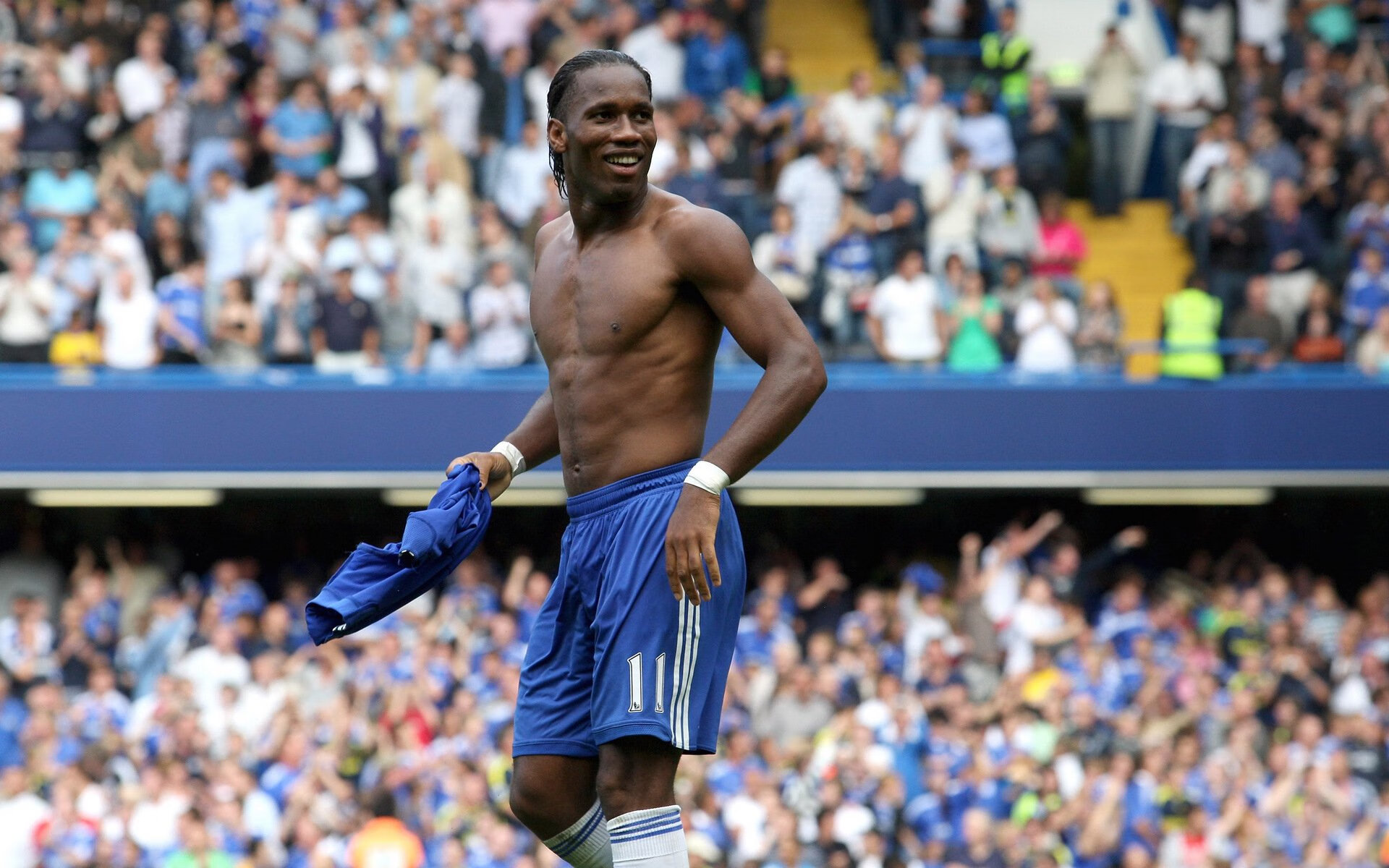 欧文赛道狂飙启示录,当篮球巨星在F1弯道完成单节拉开