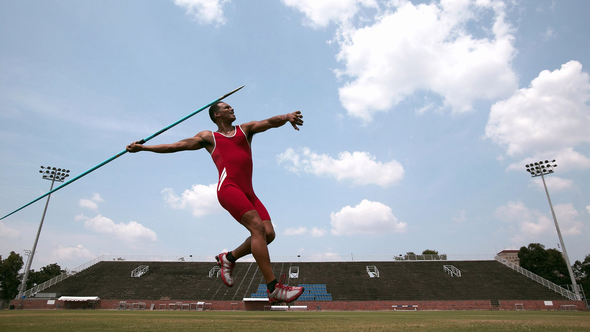 杰伦格林只手遮天！新疆主场力克广东，他用一场比赛定义掌控