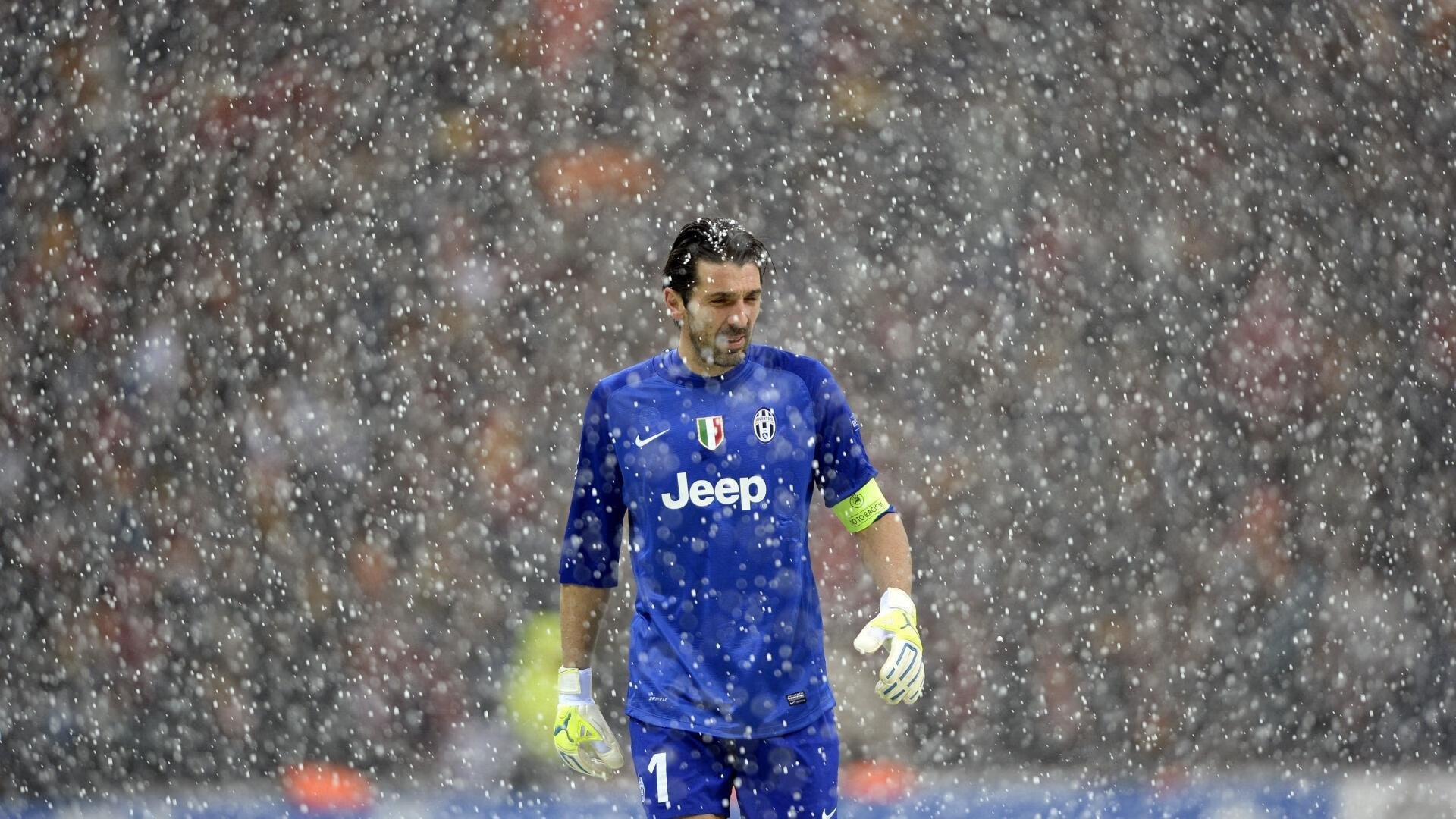 中国资本打穿曼联，巴尔韦德成为关键先生，一场足球与资本的越位博弈