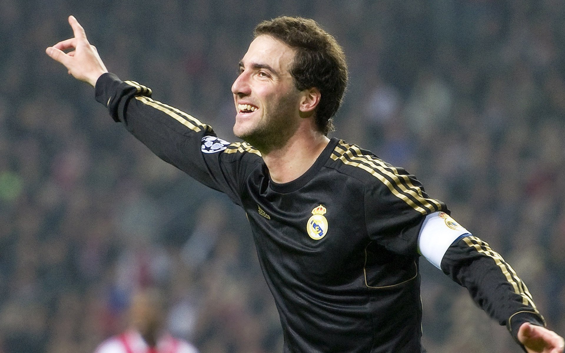 穆勒一剑封喉，摩洛哥压哨绝杀利物浦，巨星价值在绝境中绽放