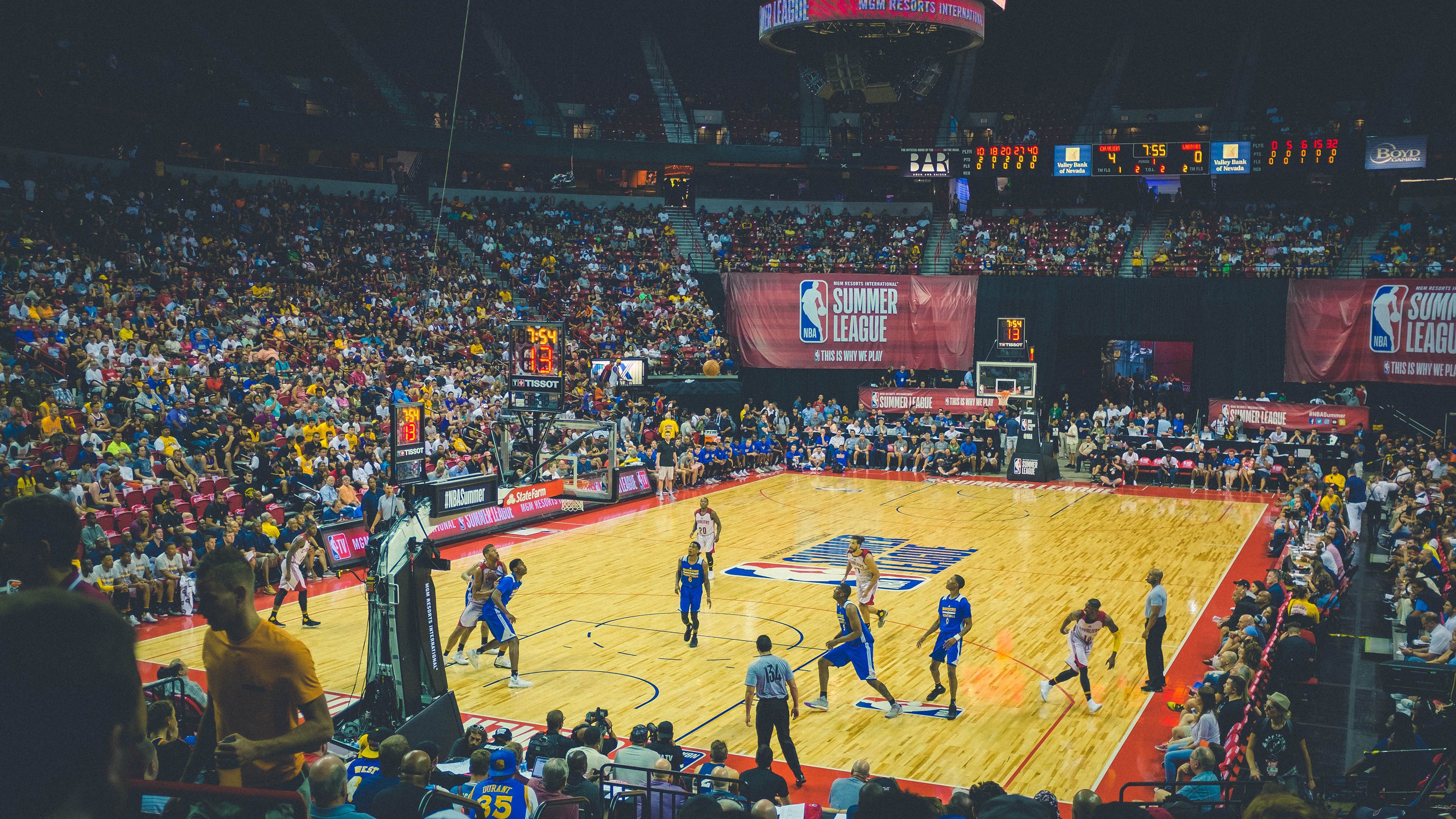 黄蜂生死战取胜骑士，西亚卡姆成为关键先生，从边缘人到救世主的蜕变之路